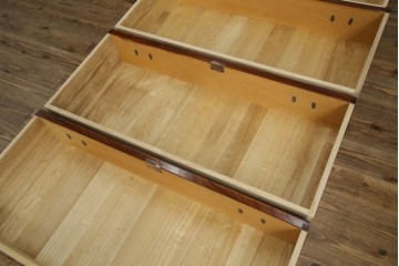 中古　岩谷堂箪笥　「菊幸」　存在感のある金具が目を惹く整理箪笥　(R-083215)