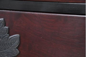 和製アンティーク　美品!!　国産職人手作り　専門店にて塗り直し済み!!　前面欅(ケヤキ)材　無垢　手打ち金(菊花)　木の表情が楽しめる、艶やかな木地呂塗りの仙台箪笥(衣装箪笥、整理箪笥、収納たんす、和タンス、引き出し、サイドチェスト、サイドボード)(R-083217)