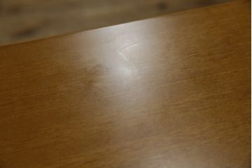 中古　美品　カリモク家具(karimoku)　Chitano(チターノ)　収納力と美しさを兼ね備えたサイドキャビネット(サイドボード、収納棚、戸棚)(R-083223)