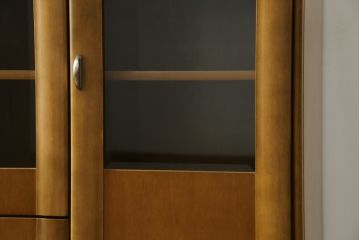 中古　美品　カリモク家具(karimoku)　Chitano(チターノ)　収納力と美しさを兼ね備えたサイドキャビネット(サイドボード、収納棚、戸棚)(R-083223)