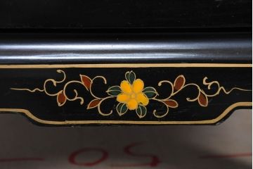 アジアンビンテージ　中国　シノワズリの美しいデザインが空間に華やかなアクセントを加える中国風チェスト(中国趣味、収納箪笥、衣装箪笥、整理箪笥、引き出し、サイドチェスト、ヴィンテージ)(R-083224)