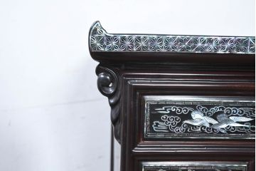 中古　美品　韓国民芸家具　豪華絢爛の螺鈿(ラデン)細工が見事なキャビネット(収納棚、戸棚、サイドキャビネット)(定価約45万円)(R-083225)