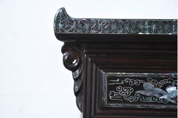 中古　美品　韓国民芸家具　豪華絢爛の螺鈿(ラデン)細工が見事なキャビネット(収納棚、戸棚、サイドキャビネット)(定価約45万円)(R-083226)