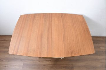 中古　BoConcept(ボーコンセプト)　(Milano)ミラノ　流れるような木目が際立つエクステンションテーブル(4人掛け、6人掛け、ダイニングテーブル、食卓、拡張式テーブル、伸長式テーブル)(定価約30万円)(R-083229)