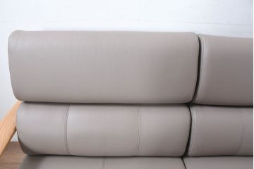 中古　超美品　展示品　浜本工芸　オーク材　スムース皮革　ナチュラルインテリアにおすすめのローバック2人掛けソファ(二人掛け、2P、レザー)(定価約37万円)(R-083230)