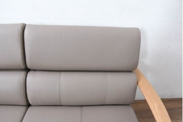中古　超美品　展示品　浜本工芸　オーク材　スムース皮革　ナチュラルインテリアにおすすめのローバック2人掛けソファ(二人掛け、2P、レザー)(定価約37万円)(R-083230)