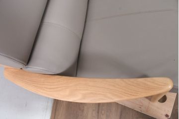 中古　超美品　展示品　浜本工芸　オーク材　スムース皮革　ナチュラルインテリアにおすすめのローバック2人掛けソファ(二人掛け、2P、レザー)(定価約37万円)(R-083230)