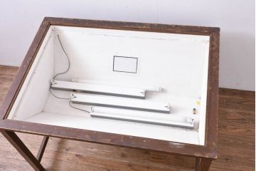 和製アンティーク　希少　ディスプレイに最適!!　古い木が味わい深いライトテーブル(トレース台、写し台、フィルムビューアー台、ライトボックス)(R-083231)