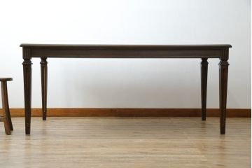 中古　カリモク家具(karimoku)　domani(ドマーニ)　QUEENS LIFE (クイーンズライフ)　ヒッコリーブラウン　落ち着いた色合いと細部に宿る丁寧な作りがお部屋を優雅に演出するダイニングテーブル(食卓、4人掛け、4人用)(定価約32万円)(R-083232)