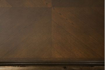 中古　カリモク家具(karimoku)　domani(ドマーニ)　QUEENS LIFE (クイーンズライフ)　ヒッコリーブラウン　落ち着いた色合いと細部に宿る丁寧な作りがお部屋を優雅に演出するダイニングテーブル(食卓、4人掛け、4人用)(定価約32万円)(R-083232)