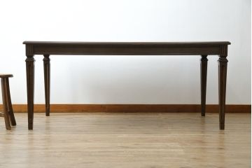 中古　カリモク家具(karimoku)　domani(ドマーニ)　QUEENS LIFE (クイーンズライフ)　ヒッコリーブラウン　落ち着いた色合いと細部に宿る丁寧な作りがお部屋を優雅に演出するダイニングテーブル(食卓、4人掛け、4人用)(定価約32万円)(R-083232)