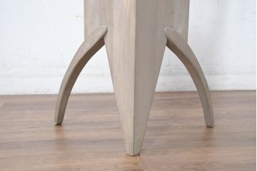 中古　美品　「SOEDA」　作家物のおしゃれなコーナーテーブル(サイン有り、サイドテーブル、花台、飾り台)(R-083233)