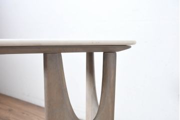 中古　美品　「SOEDA」　作家物のおしゃれなコーナーテーブル(サイン有り、サイドテーブル、花台、飾り台)(R-083233)
