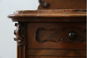 フランスアンティーク　美品!!　天板大理石　ローズウッド材　彫刻と寄木細工(パーケットリー)が織りなす気品漂うサイドキャビネット　(R-083234)