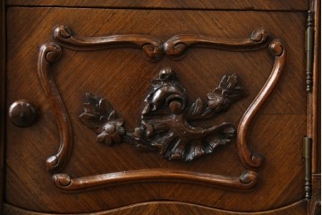 フランスアンティーク　美品!!　天板大理石　ローズウッド材　彫刻と寄木細工(パーケットリー)が織りなす気品漂うサイドキャビネット　(R-083234)