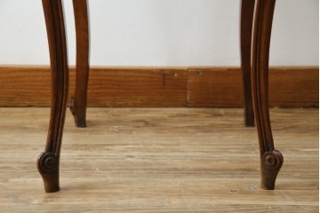 フランスアンティーク　美品!!　天板大理石　ローズウッド材　彫刻と寄木細工(パーケットリー)が織りなす気品漂うサイドキャビネット　(R-083234)