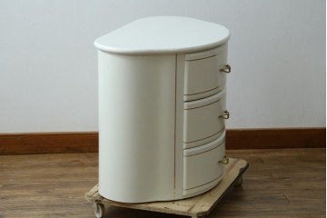 中古　EURO CASA(ユーロカーサ)取り扱い　スペイン　Vidal Grau(ヴィダル・グラウ)　ヨーロピアンな雰囲気が素敵なサイドチェスト　(R-083236)