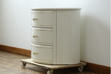 中古　EURO CASA(ユーロカーサ)取り扱い　スペイン　Vidal Grau(ヴィダル・グラウ)　ヨーロピアンな雰囲気が素敵なサイドチェスト　(R-083236)