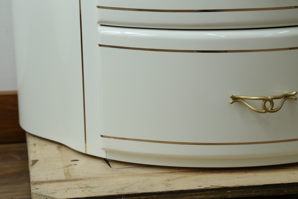 中古　EURO CASA(ユーロカーサ)取り扱い　スペイン　Vidal Grau(ヴィダル・グラウ)　ヨーロピアンな雰囲気が素敵なサイドチェスト　(R-083236)