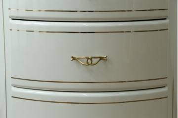 中古　EURO CASA(ユーロカーサ)取り扱い　スペイン　Vidal Grau(ヴィダル・グラウ)　ヨーロピアンな雰囲気が素敵なサイドチェスト　(R-083236)