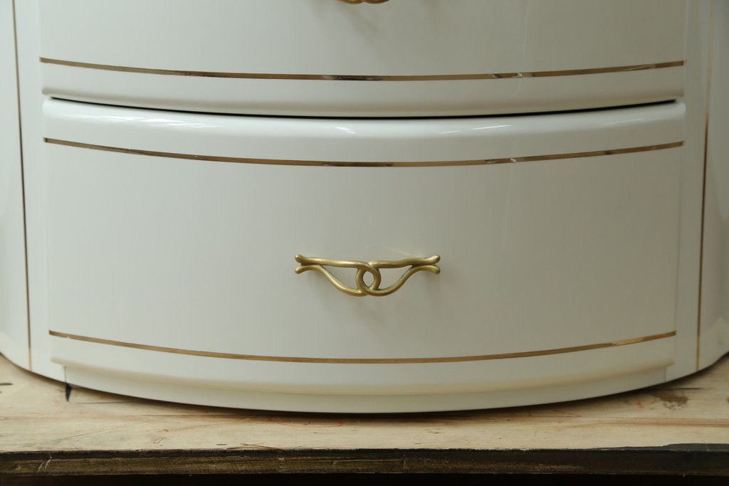 中古　EURO CASA(ユーロカーサ)取り扱い　スペイン　Vidal Grau(ヴィダル・グラウ)　ヨーロピアンな雰囲気が素敵なサイドチェスト　(R-083236)