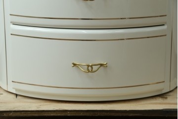 中古　EURO CASA(ユーロカーサ)取り扱い　スペイン　Vidal Grau(ヴィダル・グラウ)　ヨーロピアンな雰囲気が素敵なサイドチェスト　(R-083236)