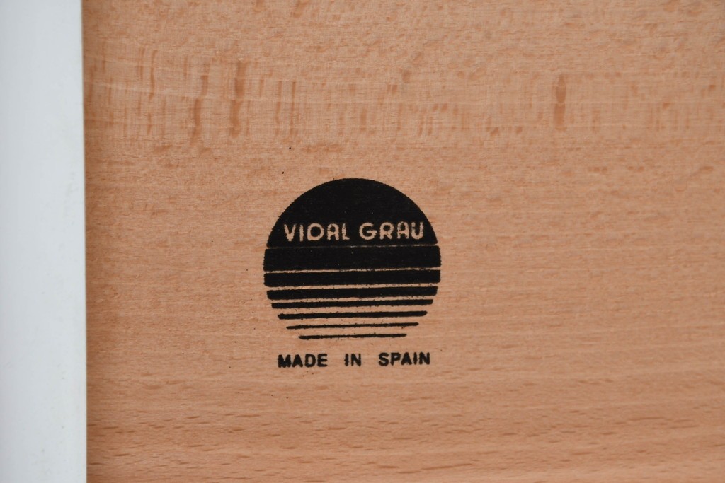 中古　EURO CASA(ユーロカーサ)取り扱い　スペイン　Vidal Grau(ヴィダル・グラウ)　ヨーロピアンな雰囲気が素敵なサイドチェスト　(R-083236)