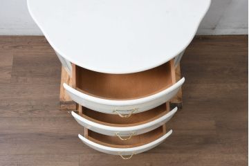 中古　EURO CASA(ユーロカーサ)取り扱い　スペイン　Vidal Grau(ヴィダル・グラウ)　ヨーロピアンな雰囲気が素敵なサイドチェスト(ナイトテーブル、引き出し、店舗什器)(R-083236)