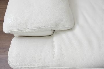 中古　美品　大塚家具取り扱い　L/S 01(エルエス01)コンフォート　ゆったりくつろげる贅沢本革(レザー)の二人掛けソファ(2P、3P、2人掛け、3人掛け、アームソファ)(定価推定43万円)(R-083237)