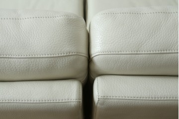中古　美品　大塚家具取り扱い　L/S 01(エルエス01)コンフォート　ゆったりくつろげる贅沢本革(レザー)の二人掛けソファ　定価推定43万円　(R-083237)