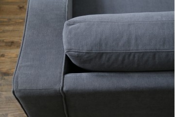 中古　美品　BoConcept(ボーコンセプト)　ゆったりとした座り心地が楽しめる落ち着いた色味のL字型ソファ　定価推定約40万円　(R-083238)