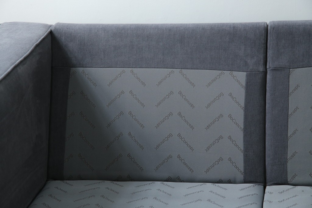 中古　美品　BoConcept(ボーコンセプト)　ゆったりとした座り心地が楽しめる落ち着いた色味のL字型ソファ　定価推定約40万円　(R-083238)