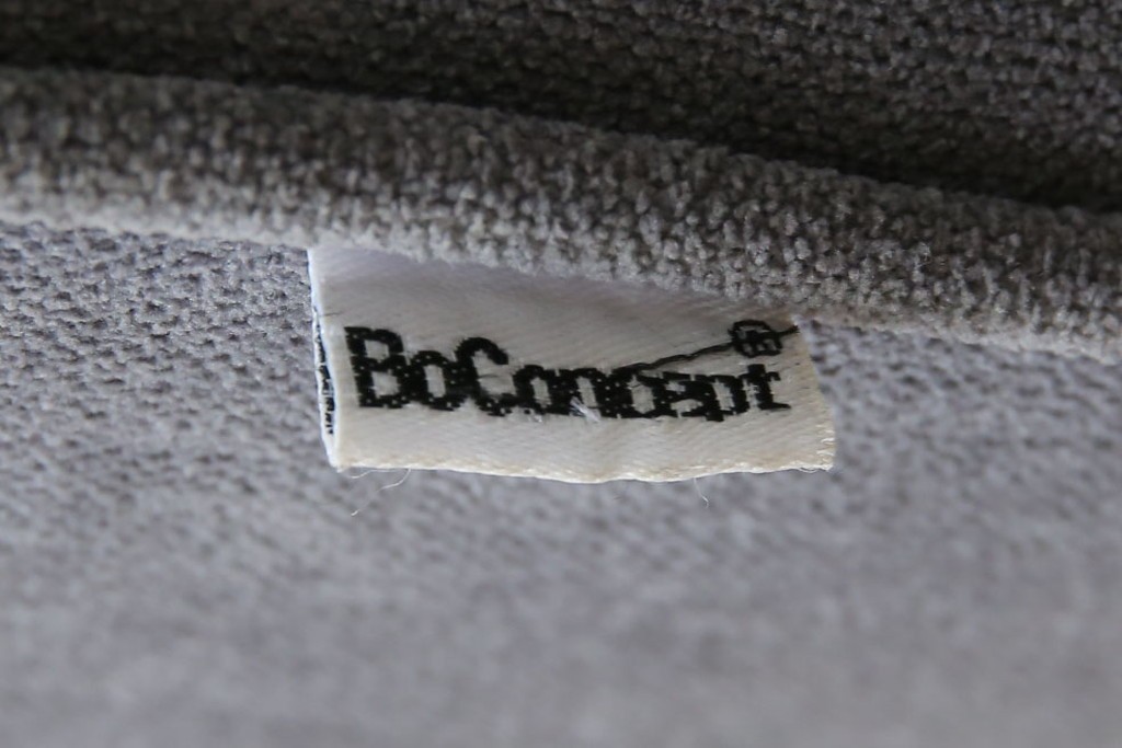 中古　美品　BoConcept(ボーコンセプト)　ゆったりとした座り心地が楽しめる落ち着いた色味のL字型ソファ　定価推定約40万円　(R-083238)