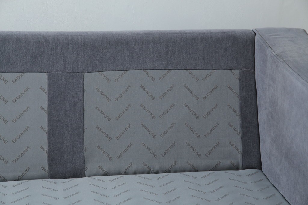 中古　美品　BoConcept(ボーコンセプト)　ゆったりとした座り心地が楽しめる落ち着いた色味のL字型ソファ　定価推定約40万円　(R-083238)