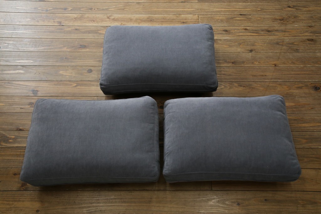 中古　美品　BoConcept(ボーコンセプト)　ゆったりとした座り心地が楽しめる落ち着いた色味のL字型ソファ　定価推定約40万円　(R-083238)