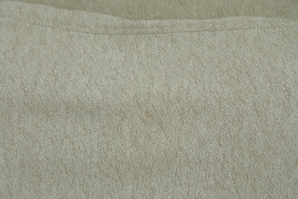 中古　希少な廃番品!!　KOSUGA(コスガ)　高級ライン　フェザークッション　美しい曲線が映える編み込みアームの2人掛けソファ　定価約25万円　(R-083239)