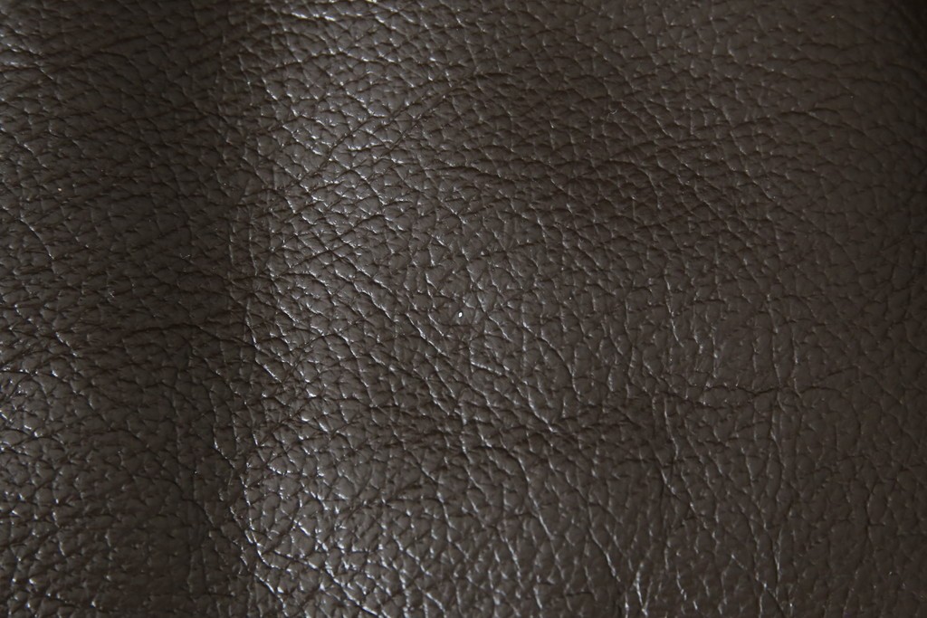 中古　美品　ノルウェー製　EKORNES(エコーネス)　コンサルシリーズ　クラシック　本革製　オットマン付きストレスレスチェア　(R-083241)