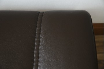 中古　美品　ノルウェー製　EKORNES(エコーネス)　コンサルシリーズ　クラシック　本革製　オットマン付きストレスレスチェア　(R-083241)