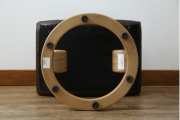 中古　美品　ノルウェー製　EKORNES(エコーネス)　コンサルシリーズ　クラシック　本革製　オットマン付きストレスレスチェア　(R-083241)