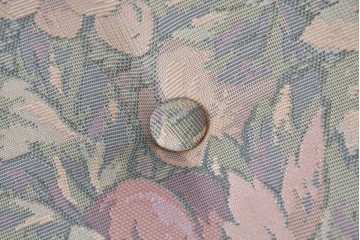 中古　カリモク家具(karimoku)　COLONIAL(コロニアル)シリーズ　クラシカルな佇まいが魅力的な3人掛けソファ　(R-083242)