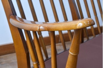 中古　カリモク家具(karimoku)　COLONIAL(コロニアル)シリーズ　クラシカルな佇まいが魅力的な3人掛けソファ　(R-083242)