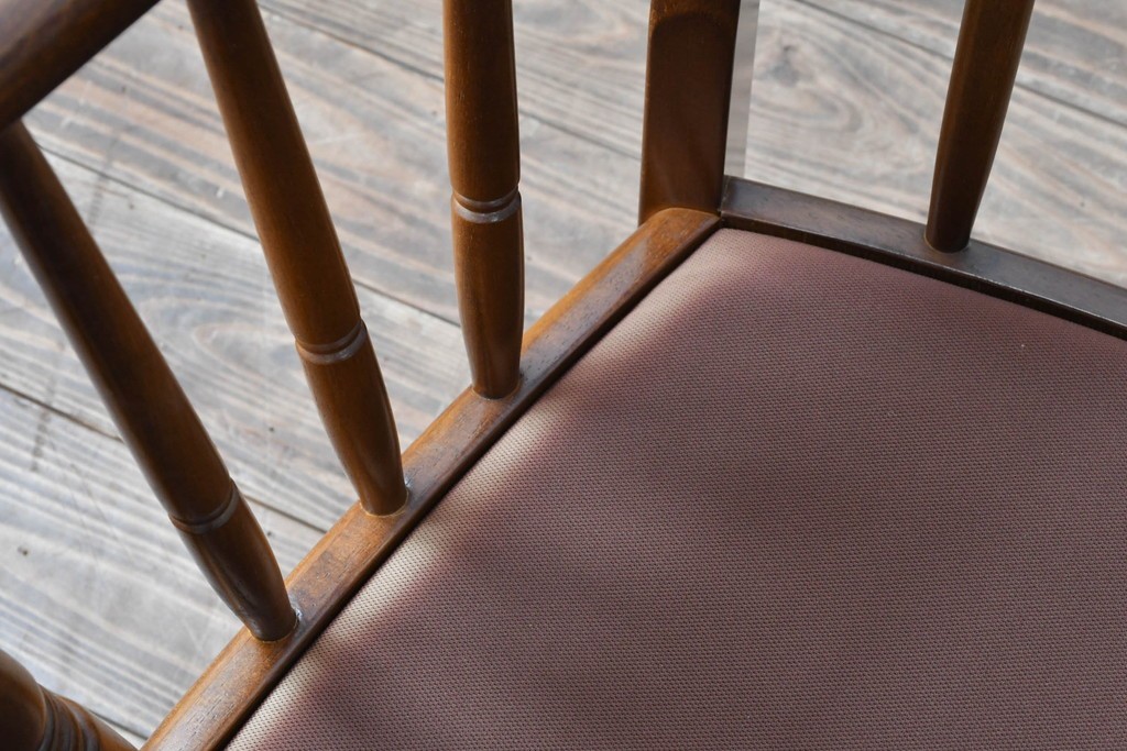 中古　カリモク家具(karimoku)　COLONIAL(コロニアル)シリーズ　クラシカルな佇まいが魅力的な3人掛けソファ　(R-083242)