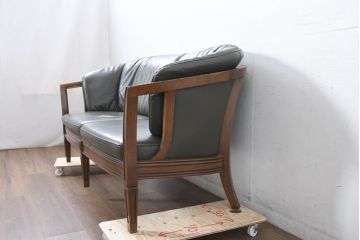 中古　美品!!　maruni(マルニ木工)　地中海ロイヤルシリーズ(ROYAL)　シャルル　本革　クラシカルな雰囲気を持ち洗練されたデザインが魅力のラブシート(レザー、2人掛け、二人掛け、2Pソファ、モスグリーン)(定価約78万円)(R-083243)