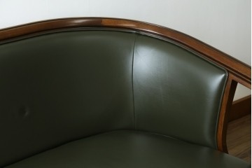 中古　美品!!　maruni(マルニ木工)　地中海ロイヤルシリーズ(ROYAL)　シャルル　本革　クラシカルな雰囲気を持ち洗練されたデザインが魅力のラブシート　定価約78万円　(R-083243)