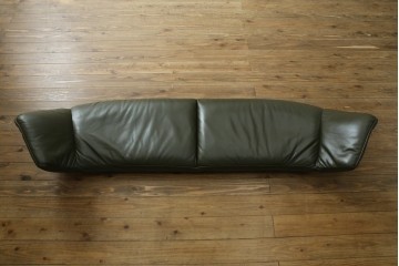 中古　美品!!　maruni(マルニ木工)　地中海ロイヤルシリーズ(ROYAL)　シャルル　本革　クラシカルな雰囲気を持ち洗練されたデザインが魅力のラブシート　定価約78万円　(R-083243)