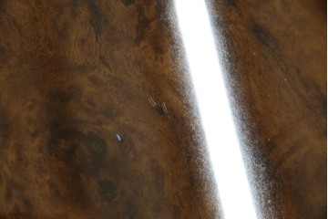 中古　美品　イタリア輸入家具　ガラス天板付き　ウォールナット材　艶のある質感が高級感と上品さを演出するオーバルダイニングテーブル　(R-083246)