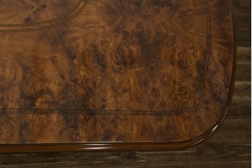 中古　美品　イタリア輸入家具　ガラス天板付き　ウォールナット材　艶のある質感が高級感と上品さを演出するオーバルダイニングテーブル　(R-083246)