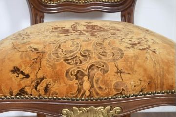 中古　美品　高級輸入家具エクセレンテ取り扱い　ウォールナットXゴールド　バロッコ(バロック)　繊細な彫刻が施された装飾が優雅な雰囲気を醸し出すアームチェア(サロンチェア、椅子、イス、バラ売り可能)(定価4脚で約49万円)(R-083247)