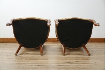 中古　美品　高級輸入家具エクセレンテ取り扱い　ウォールナットXゴールド　バロッコ(バロック)　繊細な彫刻が施された装飾が優雅な雰囲気を醸し出すアームチェア2脚　セット定価2脚で約24万5千円　(R-083247)