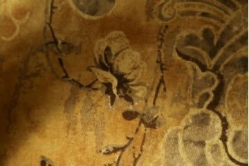 中古　美品　高級輸入家具エクセレンテ取り扱い　ウォールナットXゴールド　バロッコ(バロック)　繊細な彫刻が施された装飾が優雅な雰囲気を醸し出すアームチェア2脚　セット定価2脚で約24万5千円　(R-083247)